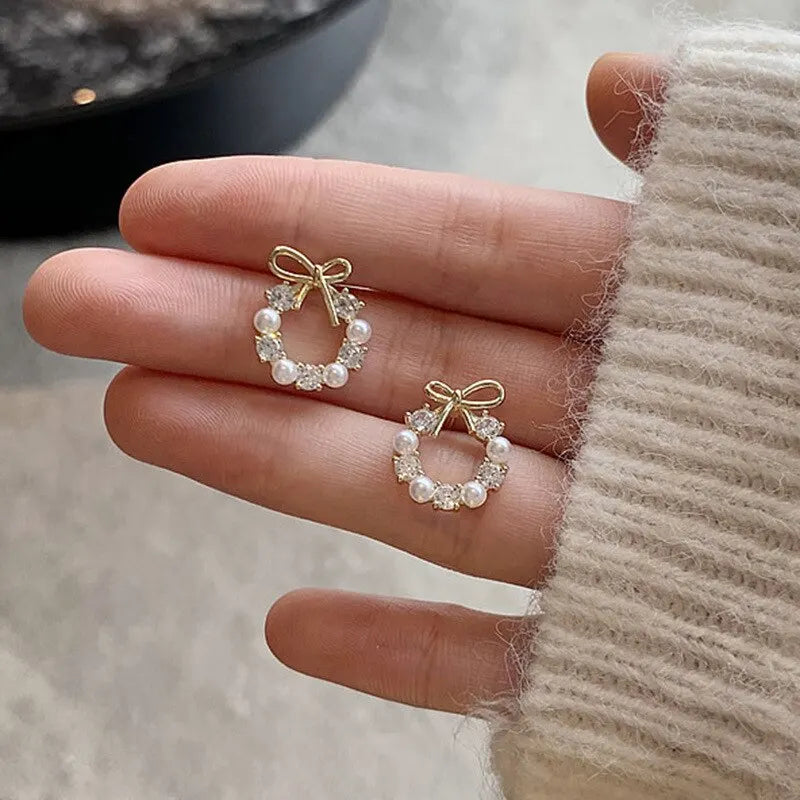 Dovionne Flora Earrings – The Charm that Illuminates Your Look